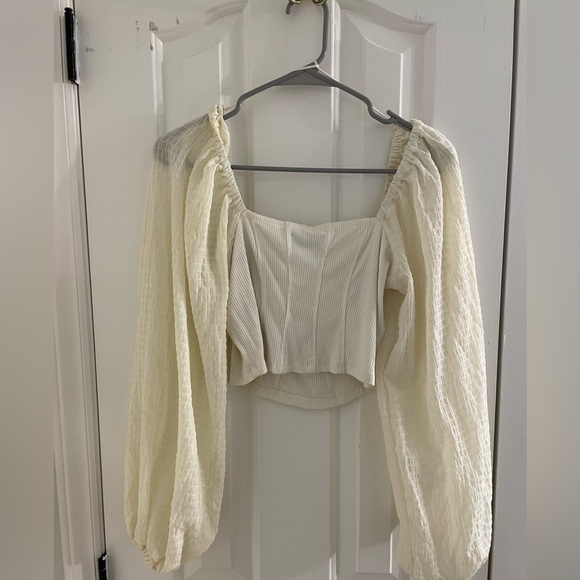 Urban outfitters white puff long sleeve - Picture 2 of 4